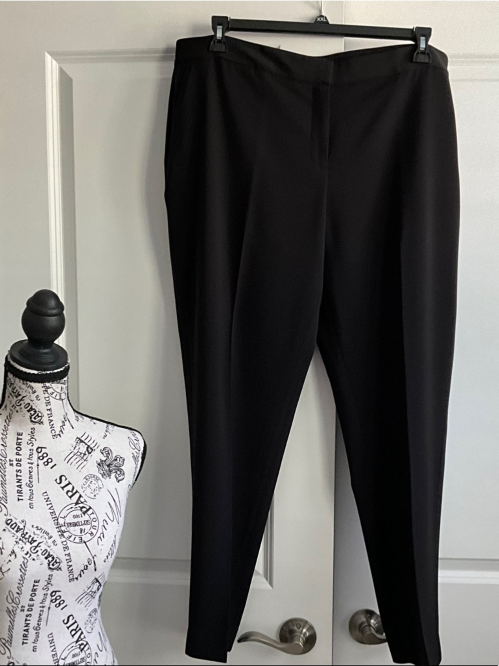 Vince Camuto Black Tailored Ponte Ankle Pants